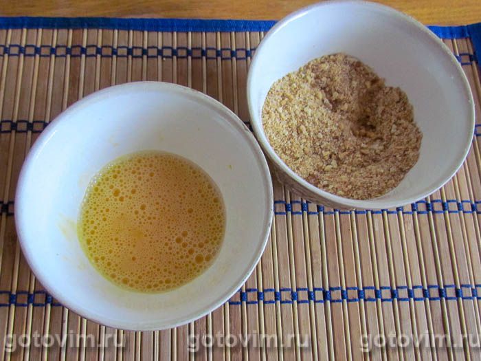 Фотографии рецепта Картофельные крокеты с начинкой из шпрот, яйца и зеленого лука, 02 Картофельные крокеты с начинкой из шпрот, яйца и зеленого лука, Шаг 02
