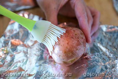 Фотографии рецепта Картофель, фаршированный сыром и крабовыми палочками «Снежный краб» VIČI, 02 Картофель, фаршированный сыром и крабовыми палочками «Снежный краб» VIČI, Шаг 02