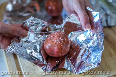Фотографии рецепта Картофель, фаршированный сыром и крабовыми палочками «Снежный краб» VIČI, 03 Картофель, фаршированный сыром и крабовыми палочками «Снежный краб» VIČI, Шаг 03