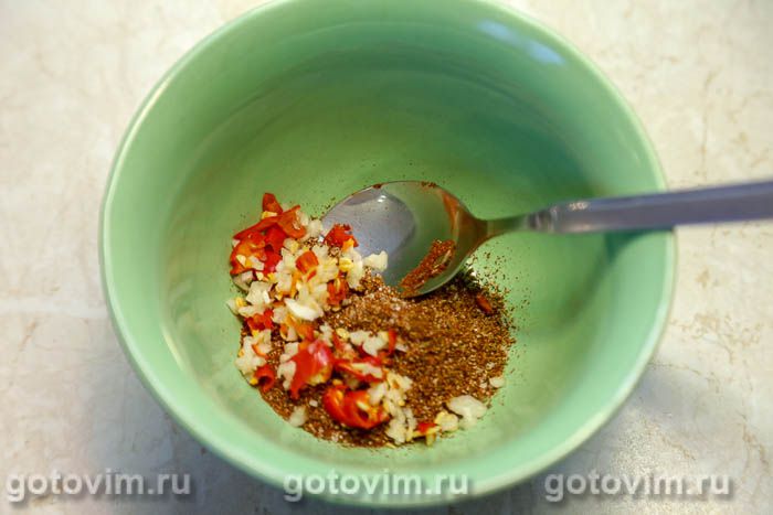Фотографии рецепта Картофель в духовке, запеченный с чили, чесноком и пряностями, 03 Картофель в духовке, запеченный с чили, чесноком и пряностями, Шаг 03