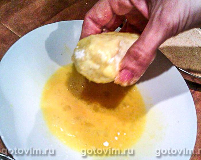 Фотографии рецепта Картофельные крокеты с начинкой, 08 Картофельные крокеты с начинкой, Шаг 08