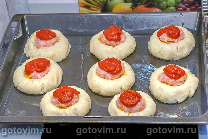 Фотографии рецепта Картофельные ватрушки с фаршем, 11 Картофельные ватрушки с фаршем, Шаг 11