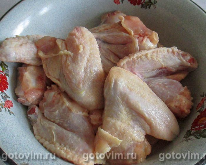 Фотографии рецепта Картофель с куриными крылышками в духовке, 02 Картофель с куриными крылышками в духовке, Шаг 02
