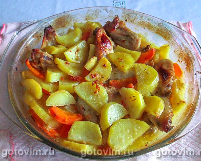 Фотографии рецепта Картофель с куриными крылышками в духовке, 07 Картофель с куриными крылышками в духовке, Шаг 07