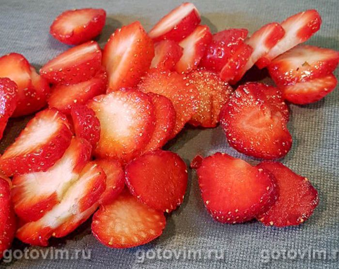 Фотографии рецепта Клубничный коктейль с ромом и мятой, 01 Клубничный коктейль с ромом и мятой, Шаг 01