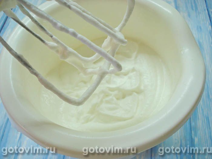 Фотографии рецепта Домашнее эскимо с клубникой и вишней, 05 Домашнее эскимо с клубникой и вишней, Шаг 05
