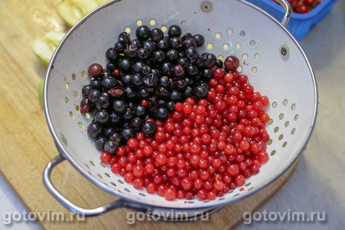 Фотографии рецепта Компот с яблоками, красной и черной смородиной, 01 Компот с яблоками, красной и черной смородиной, Шаг 01