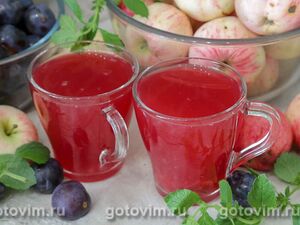 Компот из яблок, сливы и мяты в мультиварке