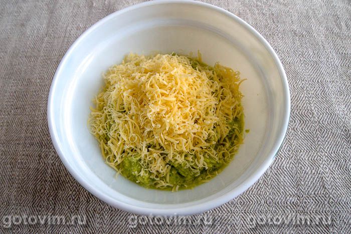 Фотографии рецепта Котлеты из брокколи с сыром, 03 Котлеты из брокколи с сыром, Шаг 03