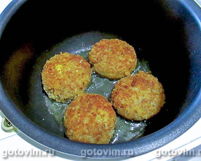 Фотографии рецепта Котлеты куриные с картошкой в мультиварке, 04 Котлеты куриные с картошкой в мультиварке, Шаг 04