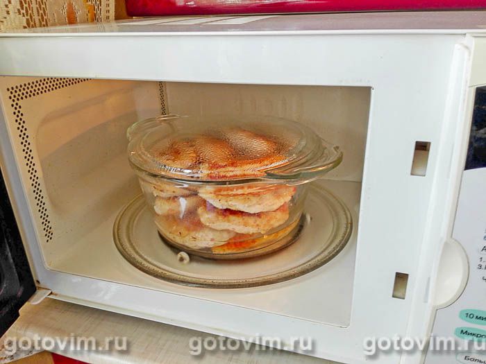 Фотографии рецепта Котлеты из куриного филе и крабовых палочек, 06 Котлеты из куриного филе и крабовых палочек, Шаг 06