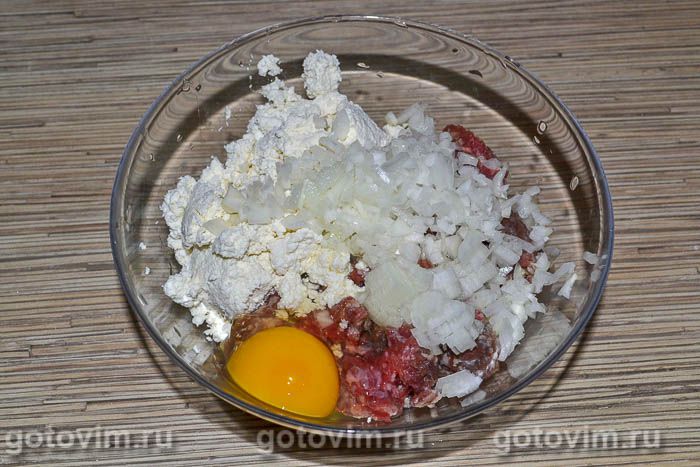 Фотографии рецепта Мясные котлеты с творогом, 02 Мясные котлеты с творогом, Шаг 02