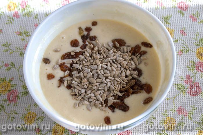 Фотографии рецепта Коврижка с изюмом и семечками (без яиц), 04 Коврижка с изюмом и семечками (без яиц), Шаг 04