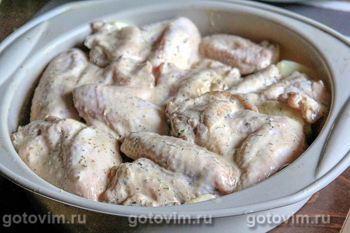 Фотографии рецепта Куриные крылышки в духовке, запеченные с яблоками и вишней, 05 Куриные крылышки в духовке, запеченные с яблоками и вишней, Шаг 05