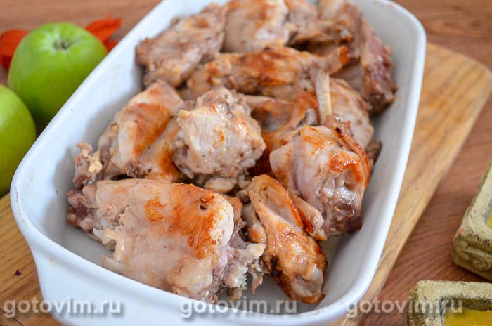 Фотографии рецепта Кролик, запеченный с яблоками в сметане, 03 Кролик, запеченный с яблоками в сметане, Шаг 03