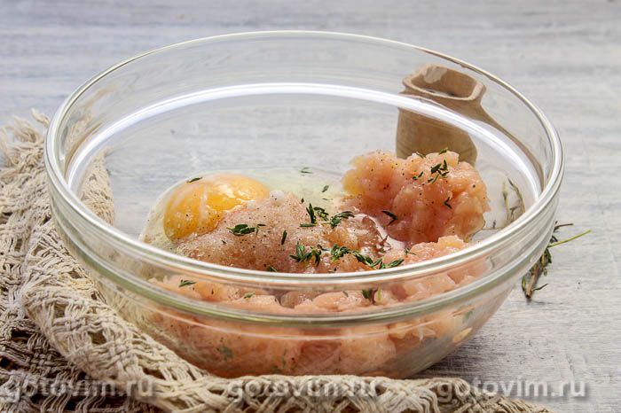 Фотографии рецепта Куриные оладьи с кукурузой, 01 Куриные оладьи с кукурузой, Шаг 01