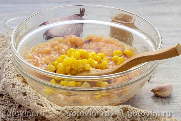 Фотографии рецепта Куриные оладьи с кукурузой, 03 Куриные оладьи с кукурузой, Шаг 03