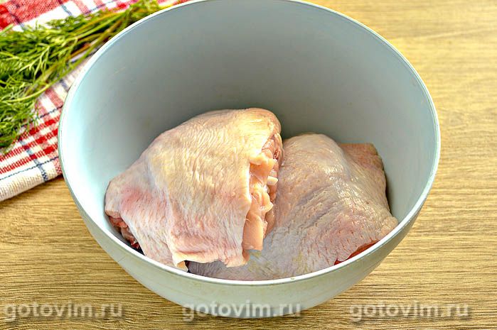 Фотографии рецепта Куриные бедра в духовке с майонезом и луком, 01 Куриные бедра в духовке с майонезом и луком, Шаг 01