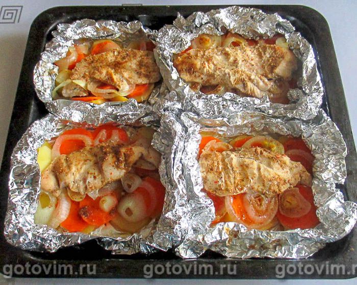 Фотографии рецепта Куриная грудка с овощами в фольге, 05 Куриная грудка с овощами в фольге, Шаг 05