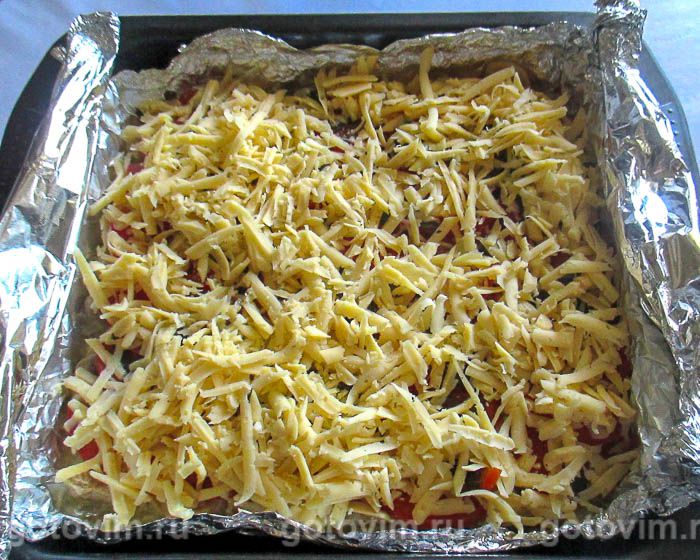 Фотографии рецепта Куриная грудка в духовке с сыром, грибами и помидорами, 07 Куриная грудка в духовке с сыром, грибами и помидорами, Шаг 07