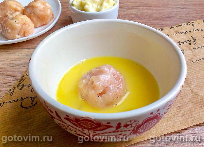 Фотографии рецепта Куриные крокеты с соусом бешамель, 07 Куриные крокеты с соусом бешамель, Шаг 07