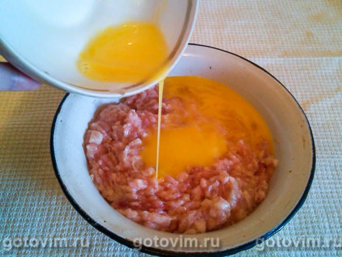 Фотографии рецепта Куриные фрикадельки в чесночном соусе, 02 Куриные фрикадельки в чесночном соусе, Шаг 02