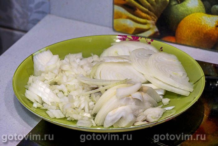 Фотографии рецепта Куриные тефтели в соусе из овощей, 02 Куриные тефтели в соусе из овощей, Шаг 02