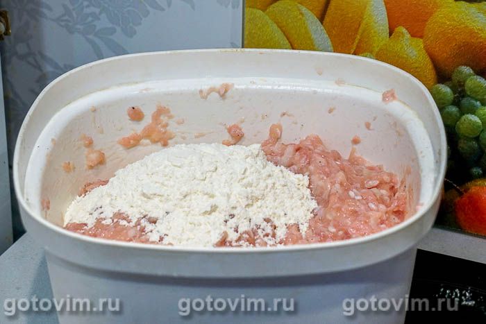 Фотографии рецепта Куриные тефтели в соусе из овощей, 04 Куриные тефтели в соусе из овощей, Шаг 04
