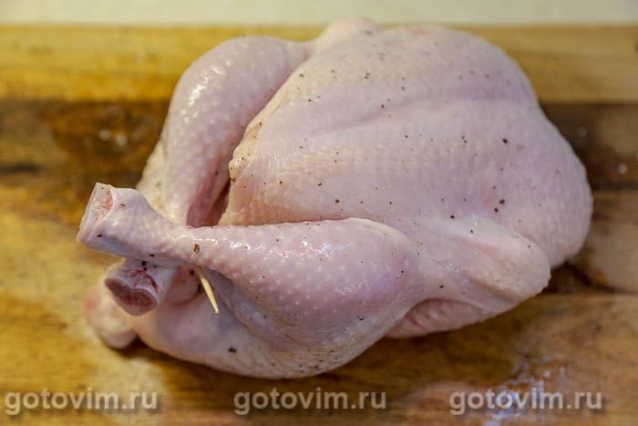 Фотографии рецепта Курица, запеченная целиком с чесночным маслом , 02 Курица, запеченная целиком с чесночным маслом , Шаг 02