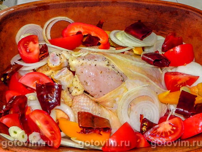 Фотографии рецепта Курица с овощами и пармезанным маслом в глиняном горшочке, 04 Курица с овощами и пармезанным маслом в глиняном горшочке, Шаг 04