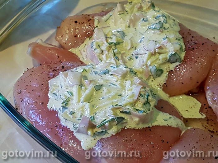 Фотографии рецепта Куриные грудки с сыром и копченой грудинкой в духовке или курица «Усадебная» (Herrgardskyckling), 04 Куриные грудки с сыром и копченой грудинкой в духовке или курица «Усадебная» (Herrgardskyckling), Шаг 04