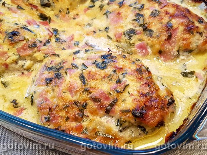Фотографии рецепта Куриные грудки с сыром и копченой грудинкой в духовке или курица «Усадебная» (Herrgardskyckling), 05 Куриные грудки с сыром и копченой грудинкой в духовке или курица «Усадебная» (Herrgardskyckling), Шаг 05