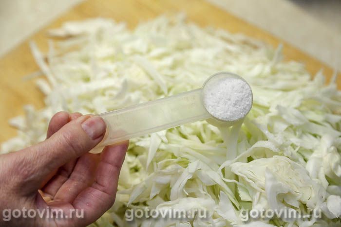 Фотографии рецепта Квашеная капуста с клюквой и яблоками, 02 Квашеная капуста с клюквой и яблоками, Шаг 02