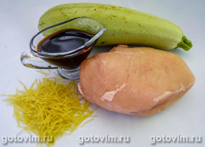 Фотографии рецепта Лапша удон с кабачками и курицей, 01 Лапша удон с кабачками и курицей, Шаг 01