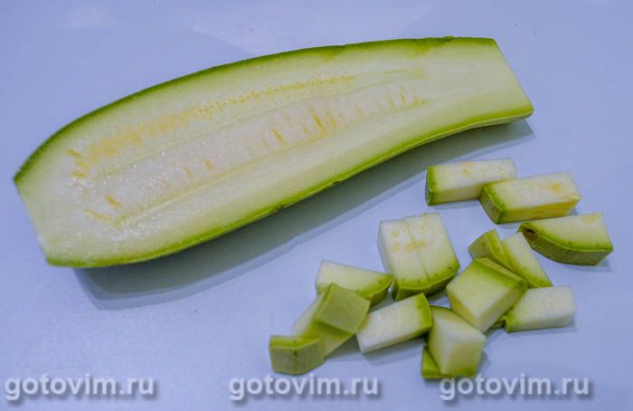 Фотографии рецепта Лапша удон с кабачками и курицей, 02 Лапша удон с кабачками и курицей, Шаг 02