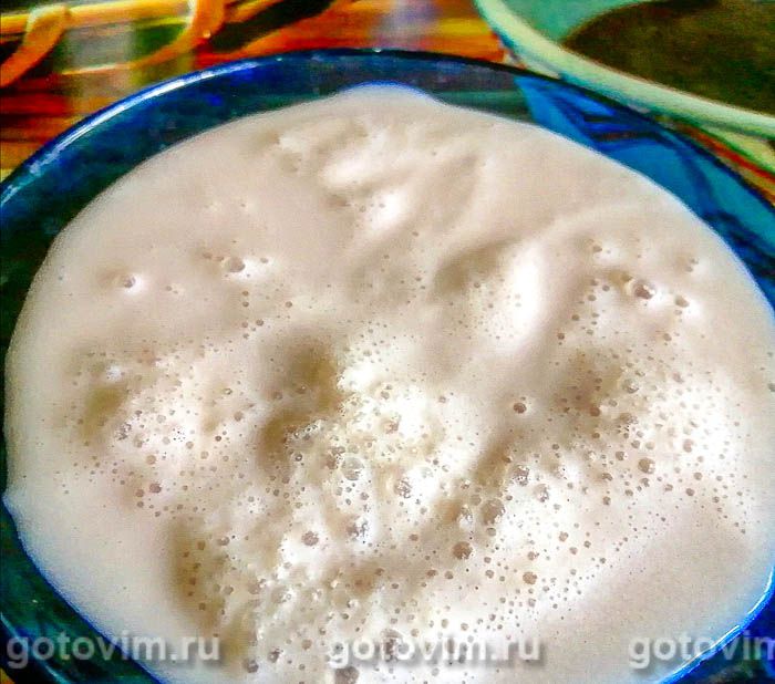Фотографии рецепта Домашний кофе латте с пенкой из молока, груши и малинового сорбета, 03 Домашний кофе латте с пенкой из молока, груши и малинового сорбета, Шаг 03