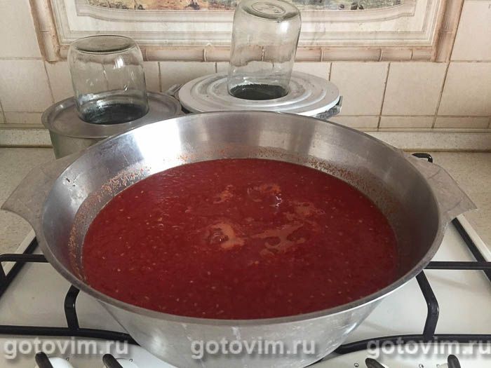 Фотографии рецепта Лечо острое из помидоров со сладким перцем, чесноком и уксусом, 03 Лечо острое из помидоров со сладким перцем, чесноком и уксусом, Шаг 03