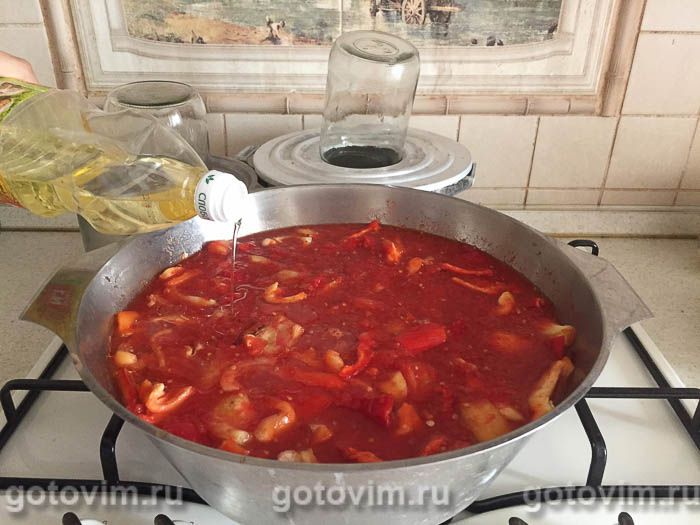 Фотографии рецепта Лечо острое из помидоров со сладким перцем, чесноком и уксусом, 05 Лечо острое из помидоров со сладким перцем, чесноком и уксусом, Шаг 05