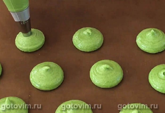 Фотографии рецепта Макаруны с кремом из сливочного сыра и чая матча, 01 Макаруны с кремом из сливочного сыра и чая матча, Шаг 01