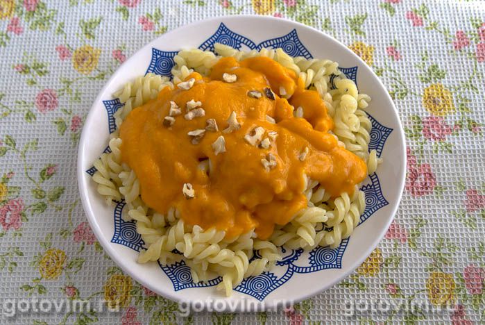 Фотографии рецепта Макароны с тыквенным соусом и грецкими орехами, 07 Макароны с тыквенным соусом и грецкими орехами, Шаг 07