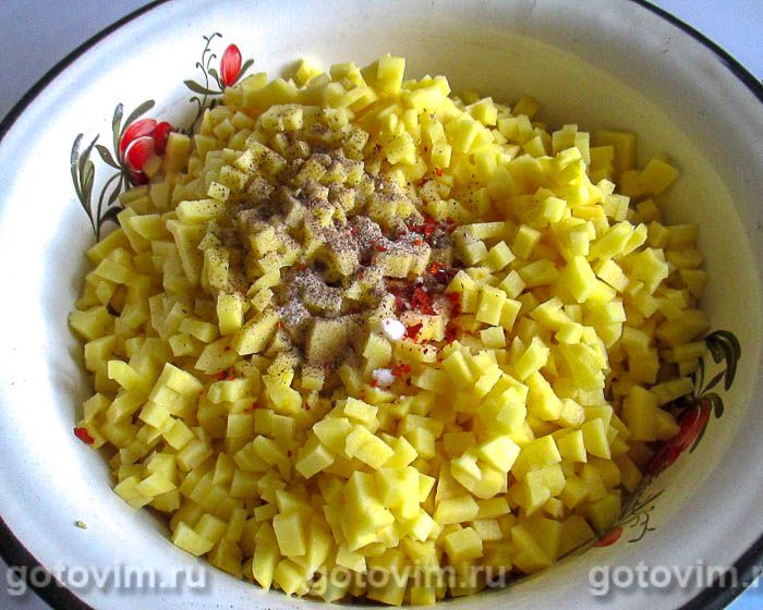 Фотографии рецепта Манты с картошкой и солёным салом, 03 Манты с картошкой и солёным салом, Шаг 03