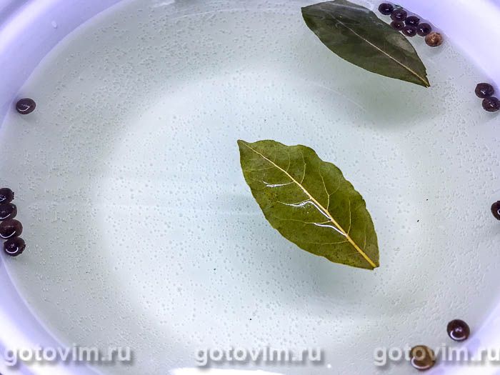 Фотографии рецепта Маринованные помидоры с ранетками на зиму, 05 Маринованные помидоры с ранетками на зиму, Шаг 05