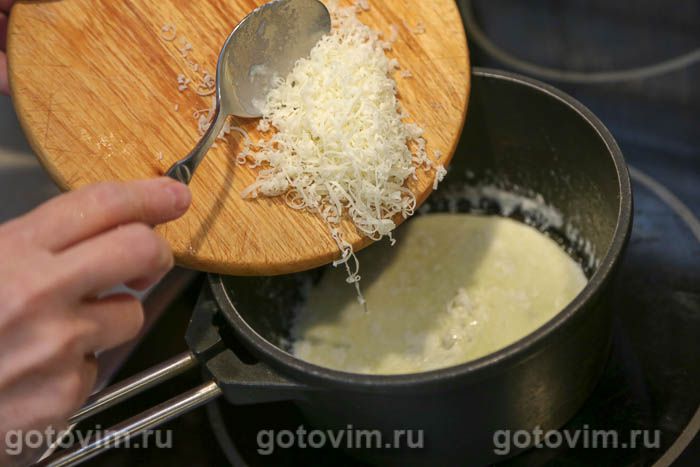 Фотографии рецепта Мидии, запеченные с сырным соусом «Альфредо», 05 Мидии, запеченные с сырным соусом «Альфредо», Шаг 05