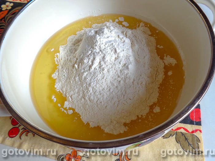Фотографии рецепта Вэрзэре (молдавские пирожки с капустой), 02 Вэрзэре (молдавские пирожки с капустой), Шаг 02
