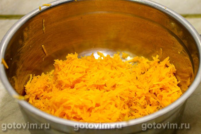 Фотографии рецепта Морковные маффины из ржаной муки с орехами и яблоком, 01 Морковные маффины из ржаной муки с орехами и яблоком, Шаг 01