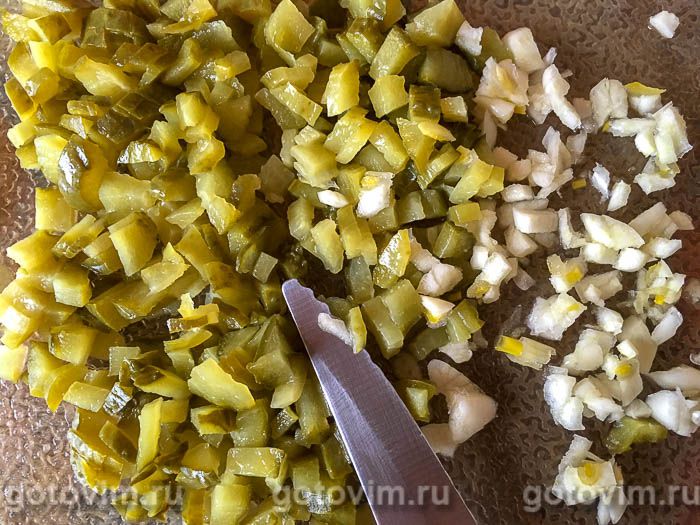 Фотографии рецепта Салат из свеклы с сыром сулугуни, огурцов и кольраби, 03 Салат из свеклы с сыром сулугуни, огурцов и кольраби, Шаг 03