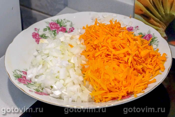 Фотографии рецепта Мясные тефтели с пшеном и подливой, запеченные в духовке , 02 Мясные тефтели с пшеном и подливой, запеченные в духовке , Шаг 02