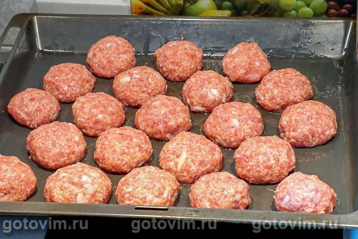 Фотографии рецепта Мясные тефтели с пшеном и подливой, запеченные в духовке , 05 Мясные тефтели с пшеном и подливой, запеченные в духовке , Шаг 05