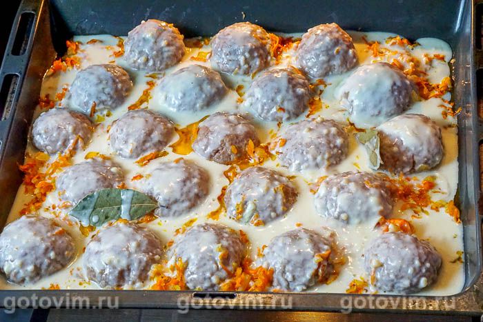 Фотографии рецепта Мясные тефтели с пшеном и подливой, запеченные в духовке , 08 Мясные тефтели с пшеном и подливой, запеченные в духовке , Шаг 08