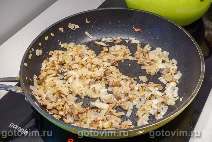 Фотографии рецепта Гнезда из фарша с гречкой, грибами и яйцами, 02 Гнезда из фарша с гречкой, грибами и яйцами, Шаг 02